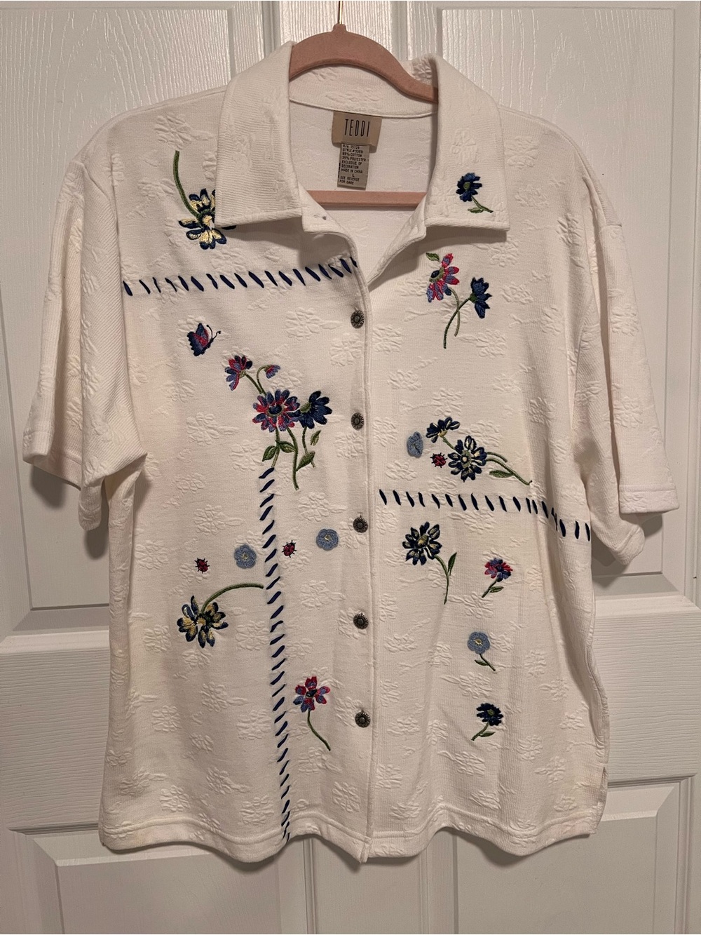 Vintage 90s Teddi Embroidered Floral Knit Button Up Shirt Cream Large